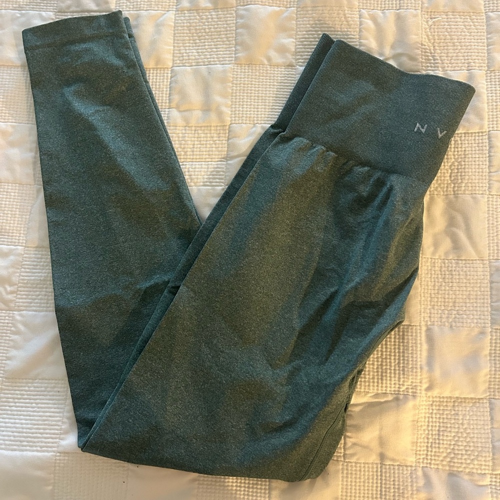 NVGTN forest green legging medium